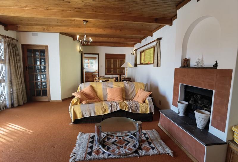 To Let 4 Bedroom Property for Rent in Upper Robberg Western Cape